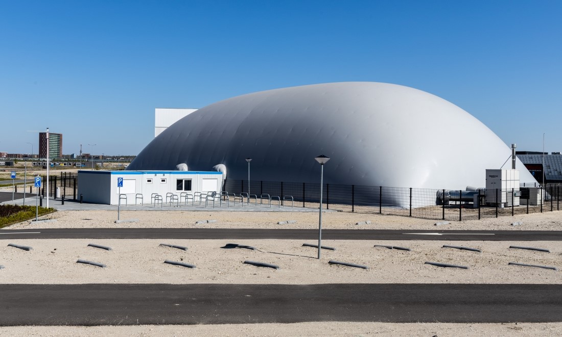 blaashal luchthal Almere poort 10